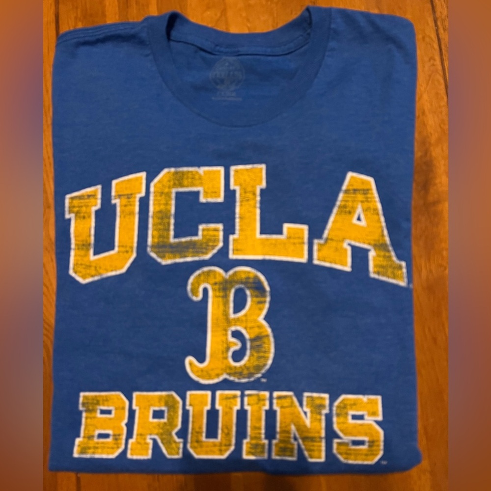UCLA tee